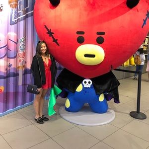 Meet your Posher, Khanh